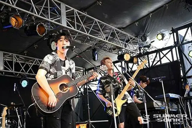 「DAY6」
