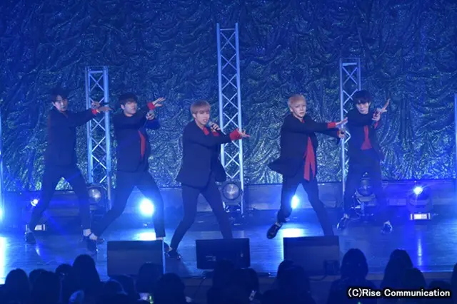 「KNK」