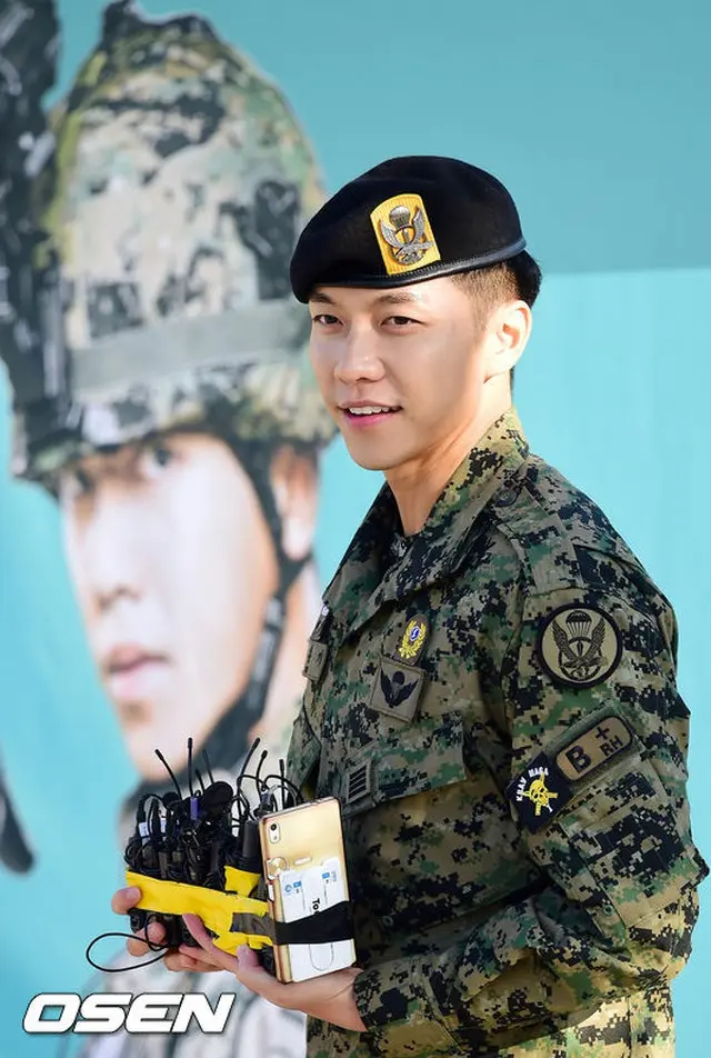 除隊した俳優イ・スンギ