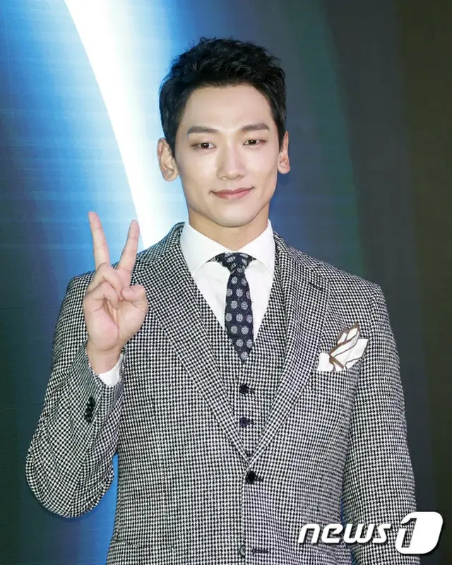 ミニアルバム「MY LIFE 愛」の記者懇談会を開催したRain(ピ)