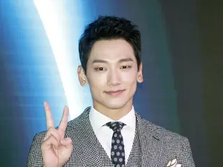 ミニアルバム「MY LIFE 愛」の記者懇談会を開催したRain(ピ)