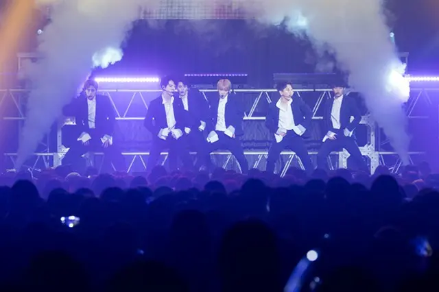「JBJ」