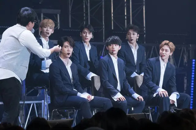 「JBJ」