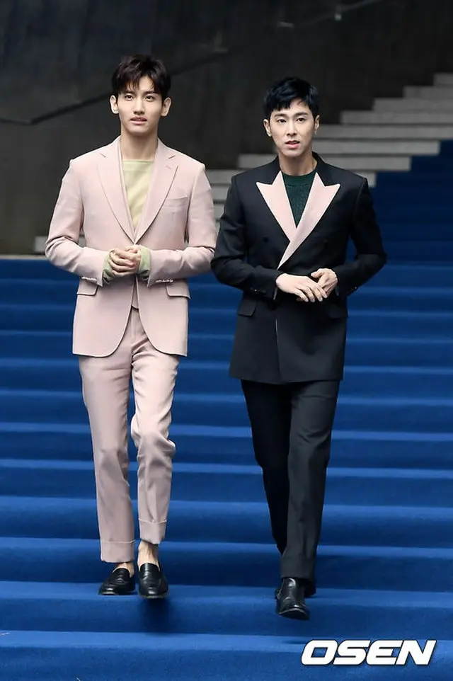 HERA Seoul Fashion Week CARUSOコレクションに出席した「東方神起」