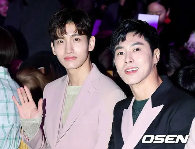HERA Seoul Fashion Week CARUSOコレクションに出席した「東方神起」