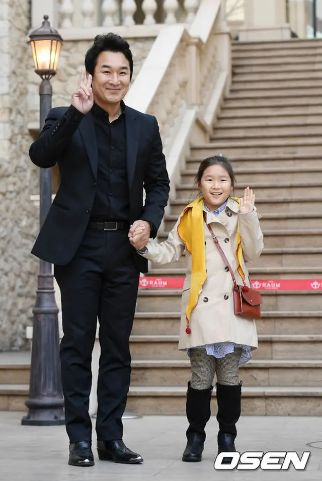 俳優イ・チャンフンと実娘
