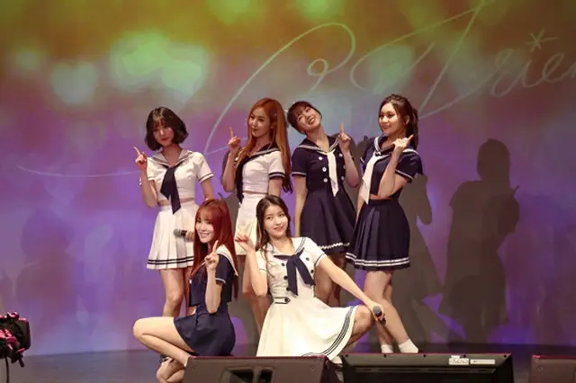 「GFRIEND」