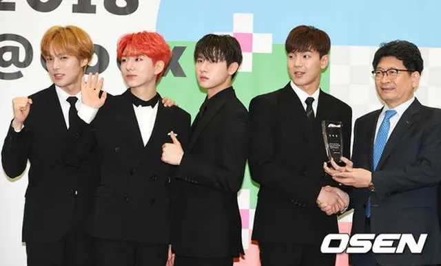 MONSTA X