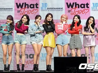 5thミニアルバム「What is Love？」のショーケースを開催した「TWICE」
