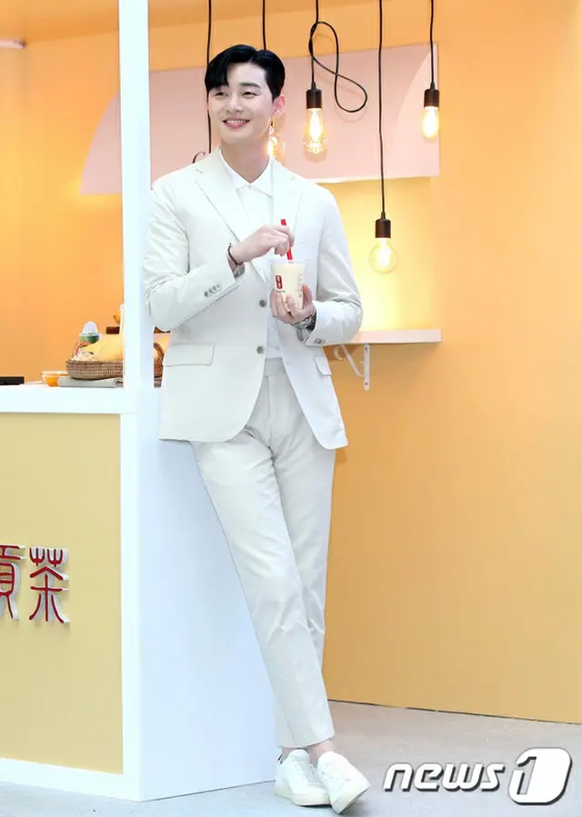 グローバルティーブランド「Gong cha」のイベントに出席したパク・ソジュン