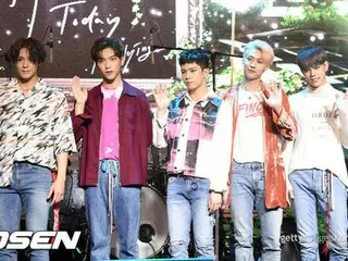 4thミニアルバム「HOW ARE YOU？」発売記念ショーケースを開催した「N.Flying」