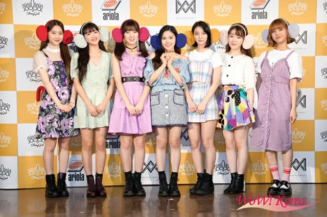 「OH MY GIRL BANHANA」左からジホ、ユア、アリン、ヒョジョン、ビニ、スンヒ、ミミ