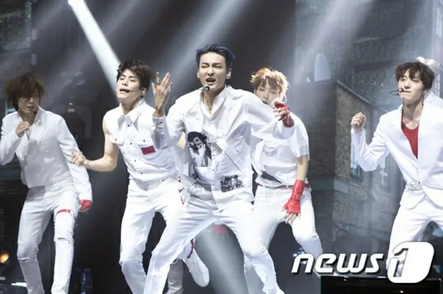 5thミニアルバム「SENSUOUS」のショーケースを開催した「SF9」