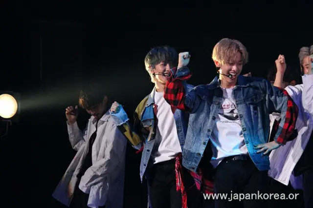 「MXM」