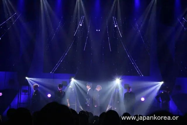 「MXM」