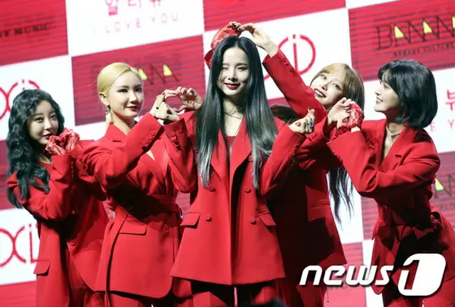 シングルアルバム「I Love You」発売記念ショーケースを開催した「EXID」