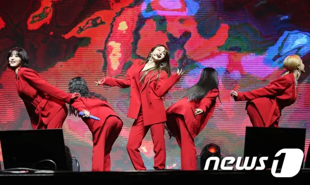 「EXID」