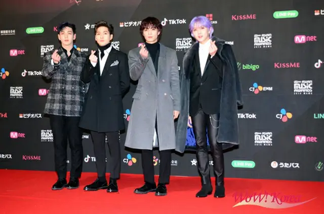 「NU‘EST W」