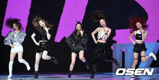 デビューショーケースを開催した新人ガールズグループ「ITZY」