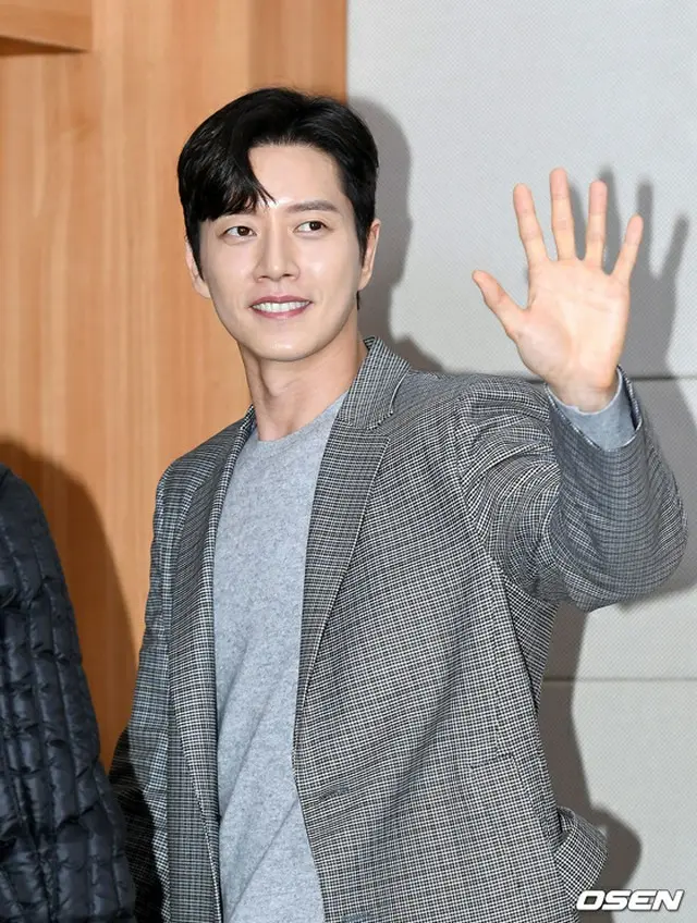 俳優パク・ヘジン