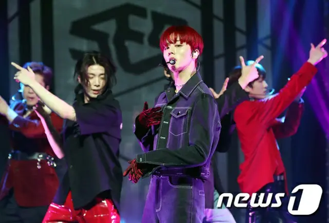 6thミニアルバム「NARCISSUS」のショーケースを開催した「SF9」