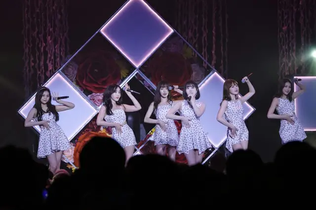 「GFRIEND」