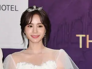 結婚式前に記者会見を開いた「U-KISS」キソプと女優チョン・ユナ