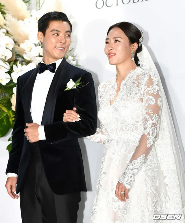 歌手KangNamと元スピードスケート選手イ・サンファの結婚式