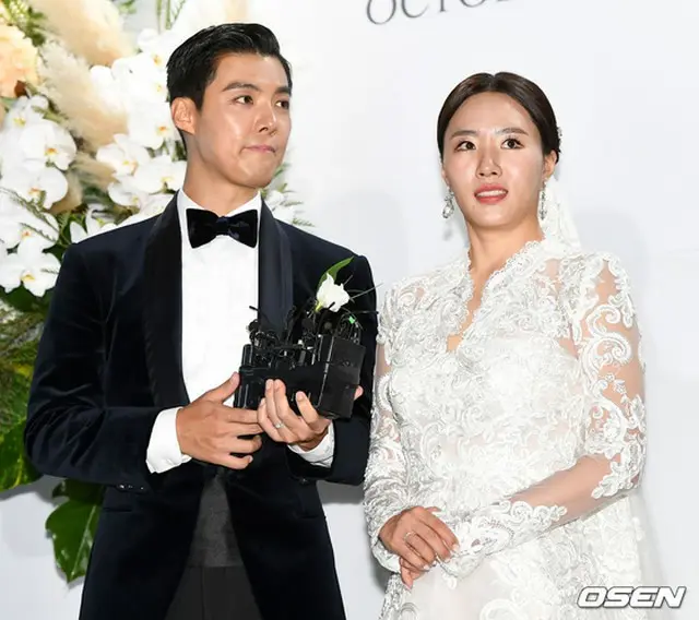 歌手KangNamと元スピードスケート選手イ・サンファの結婚式