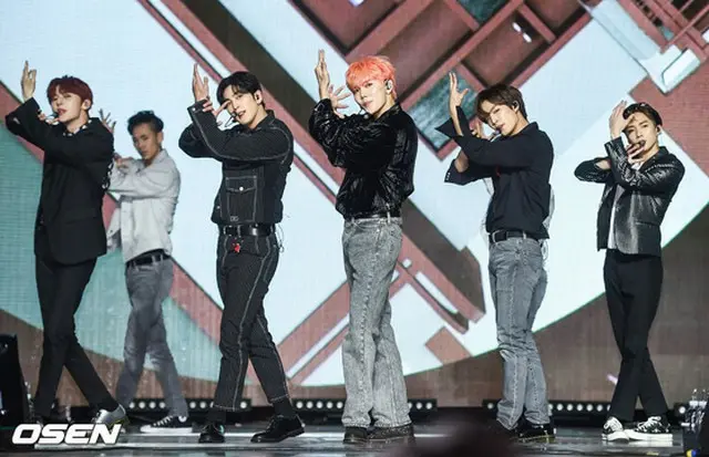 「NU’EST」
