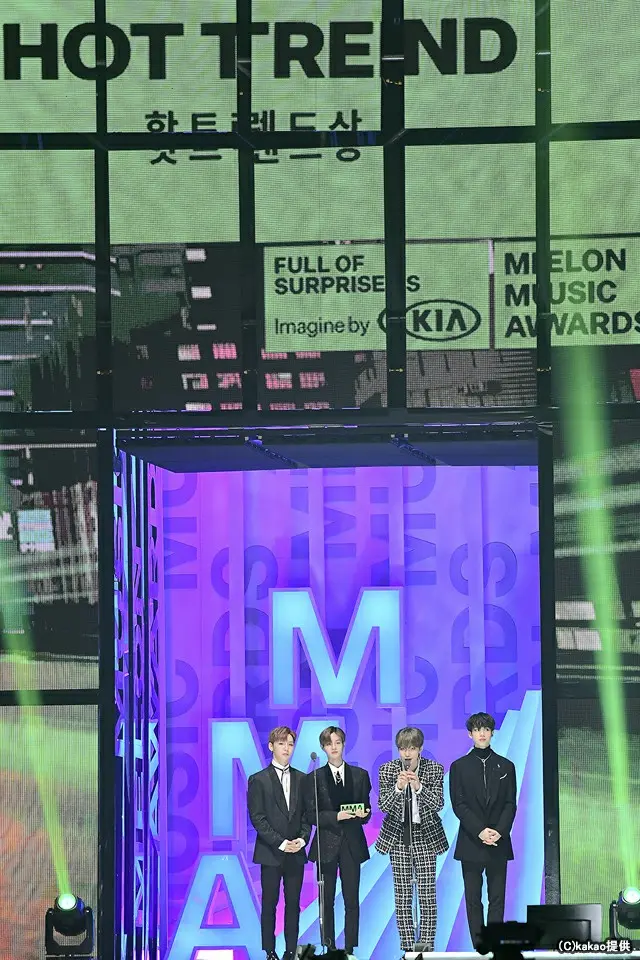 「AB6IX」