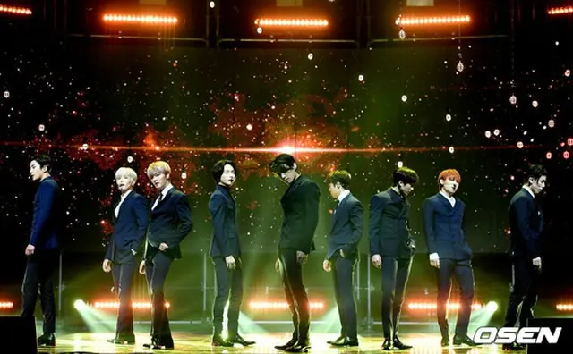 「SF9」