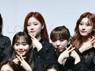 ミニアルバム「＃」のショーケースを開催した「今月の少女」