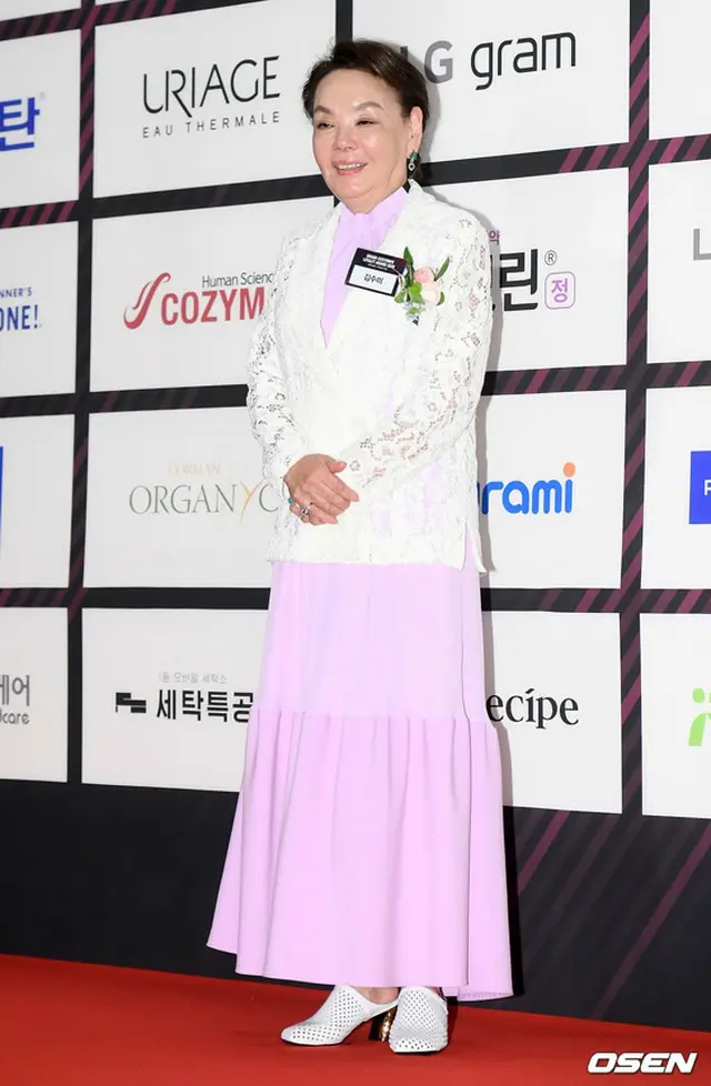 女優キム・スミ