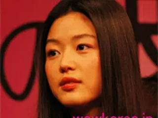 チョン・ジヒョンのセクシーCMに視聴者クギづけ