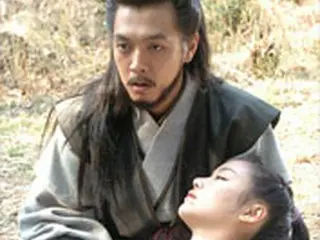 『海神』のキム・アジュン　「妊婦の死が悲しい」