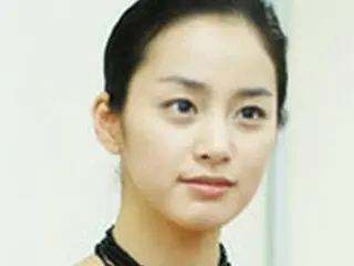 キム・テヒ　北朝鮮・開城工団のファッションショーに出演