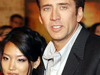 ニコラス・ケイジ夫人アリス・キム　男児出産