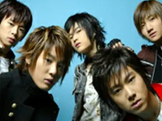 “東方神起”日本HMVチャートトップ10入り