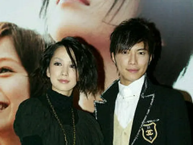 ソウルを訪れた中島美嘉さんと成島寛貴さん＝１３日、ソウル（聯合）
