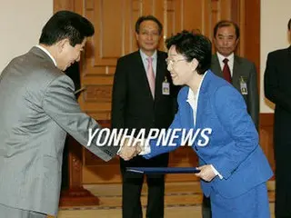盧大統領「首相は常識とバランス感覚が重要」
