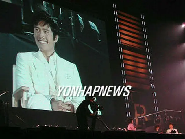 日本でも大人気のイ・ビョンホンは、3日には東京ドームでファンイベントを行った＝4日、東京（聯合）