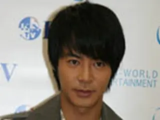 ＜SHINHWA＞のチョンジン 番組撮影中に右肩を負傷