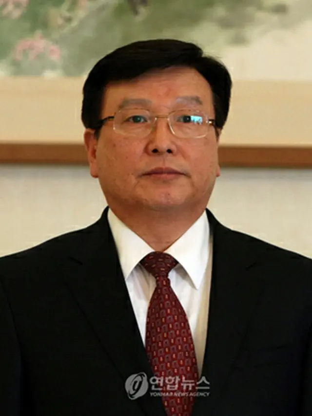 20日に青瓦台（大統領府）で行われた任命式での安次官＝28日、ソウル（聯合ニュース）