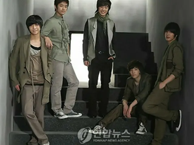 新メンバーを加えたFTIsland＝（聯合ニュース）