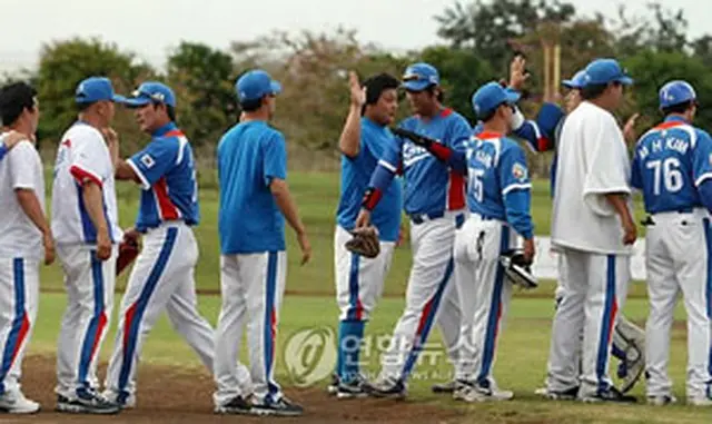 快調な滑り出しを見せたWBC韓国代表＝19日、ホノルル（聯合ニュース）
