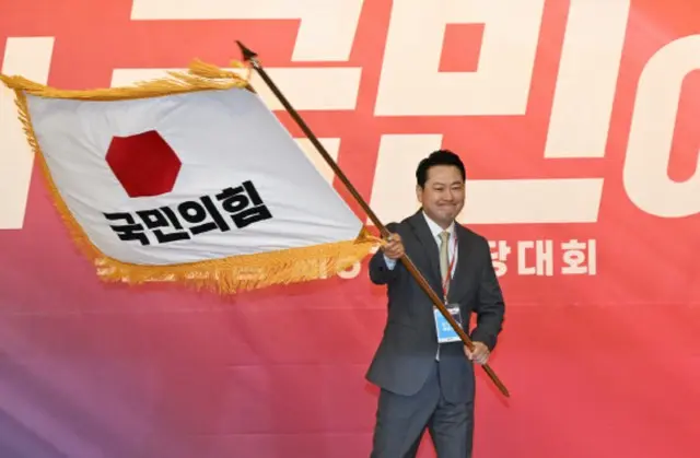保守系野党「国民の力」の新代表に張東赫氏…党内の結束強調＝韓国