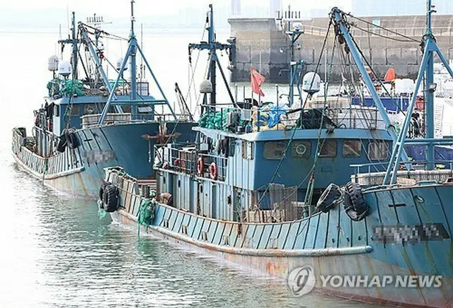 昨年９月に海洋警察に拿捕（だほ）された中国漁船（共同取材）＝（聯合ニュース）