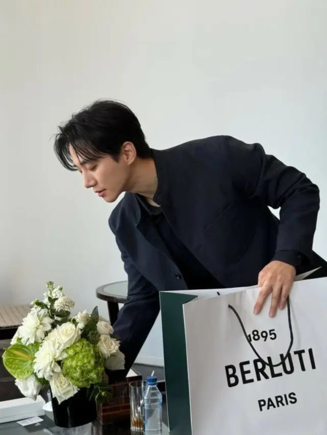 「2PM」ジュノ、ハイブランドのイベントに参加…華やかで麗しい