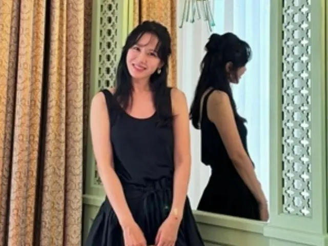 女優ソン・イェジン、ベニスも魅力する清純さ…“元祖清純クィーン”は違うね